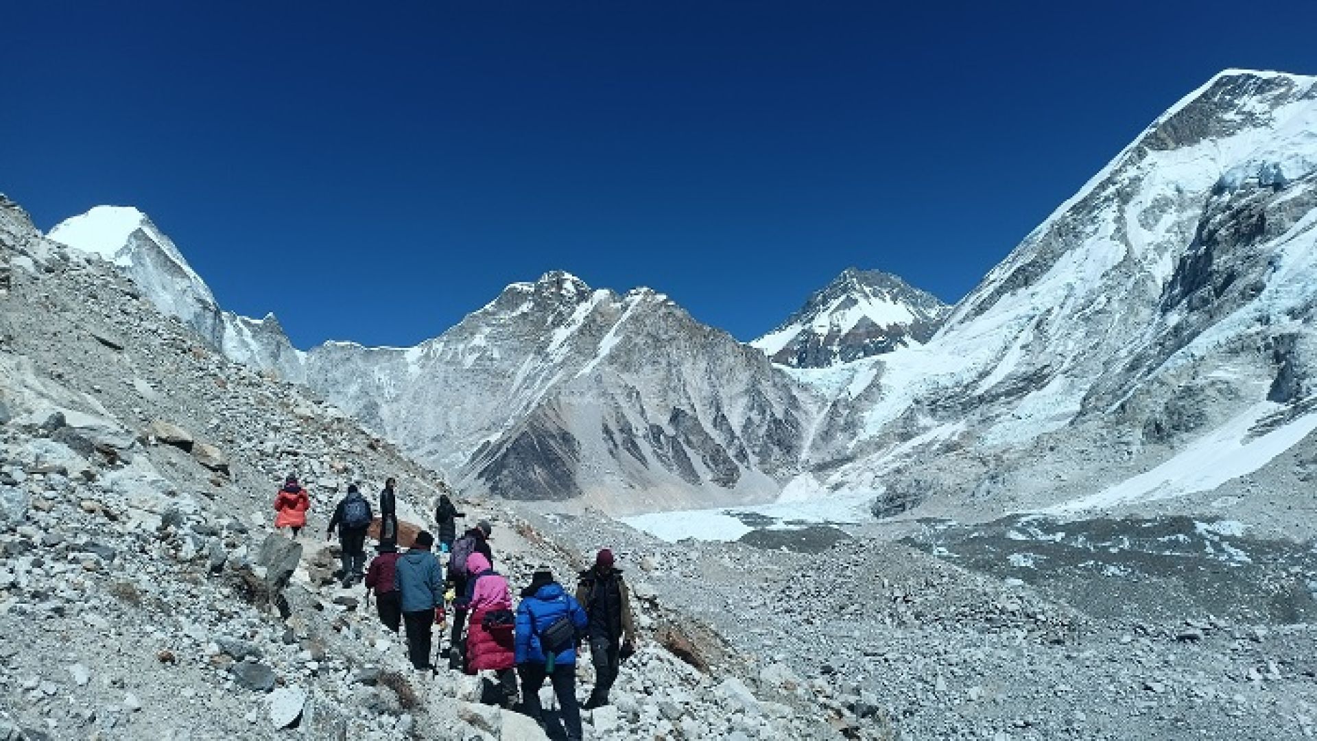 More than 400 climbers take permits for climbing Mt Everest in this spring season so far